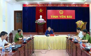 Đồng chí Nguyễn Tuấn Anh - Phó Bí thư Tỉnh uỷ, Chủ tịch UBND tỉnh Yên Bái chủ trì buổi làm việc.