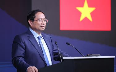 Thủ tướng nhấn mạnh, cần truyền cảm hứng, tạo động lực cho các doanh nghiệp để cùng hai Chính phủ làm mới những động lực đã có và thúc đẩy những động lực mới. Dư địa hợp tác còn rất lớn, các doanh nghiệp hai nước phải tiên phong khai thác.