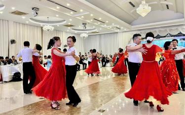 Local residents actively participate in cultural and artistic activities, enriching their spiritual life.