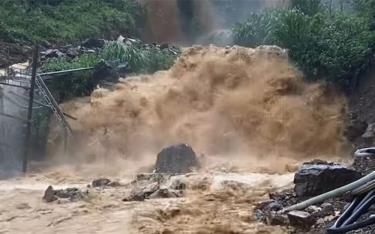 Cảnh báo lũ quét, sạt lở đất do mưa lớn ở 8 tỉnh Bắc Bộ ngày 23/6. Ảnh minh họa