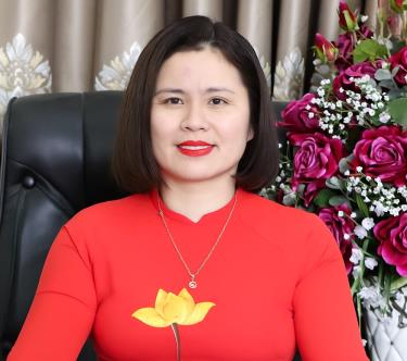Bà Hoàng Phương Thúy - Phó Chủ tịch Thường trực Hội LHPN tỉnh.