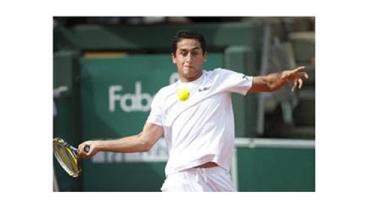 Nicolas Almagro đã giành được danh hiệu vô địch giải ATP Bastad sau khi đánh bại Soderling.