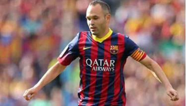 Iniesta sẽ là đội trưởng của Barcelona ở mùa tới.