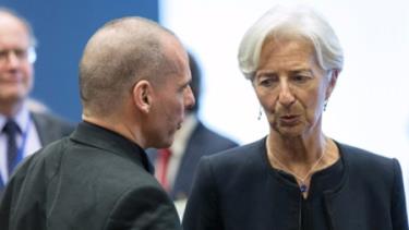 Bộ trưởng Tài chính Hy Lạp Yanis Varoufakis (trái) và Giám đốc điều hành Quỹ Tiền tệ quốc tế (IMF) Christine Lagarde.