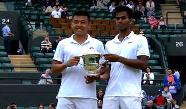 Lý Hoàng Nam và Nagal nhận chức vô địch đôi nam trẻ Wimbledon 2015.