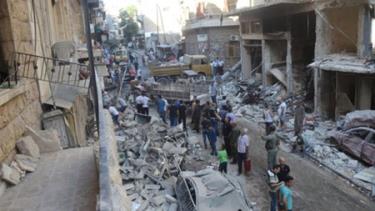 Khung cảnh giao tranh tan hoang của thành phố Aleppo, Syria.