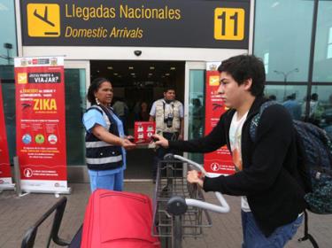 Peru tăng cường kiểm soát virus Zika tại sân bay, cảng...