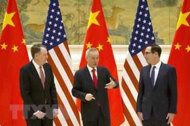Đại diện Thương mại Mỹ Robert Lighthizer, Phó Thủ tướng Trung Quốc Lưu Hạc và Bộ trưởng Tài chính Steven Mnuchin tại vòng đàm phán thương mại ở Bắc Kinh (Trung Quốc) ngày 14/2.