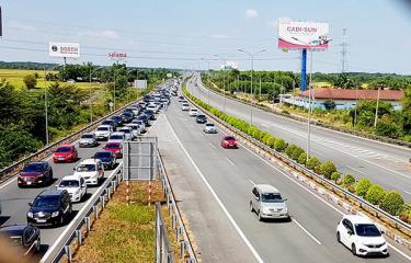 Cao tốc Bắc-Nam có 60 bộ hồ sơ tham gia sơ tuyển, trong đó có 16 nhà đầu tư Trung Quốc tham gia, đông nhất trong số các doanh nghiệp ngoại dự thầu