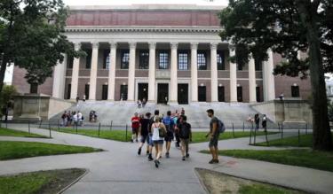 Sinh viên tại Đại học Harvard.