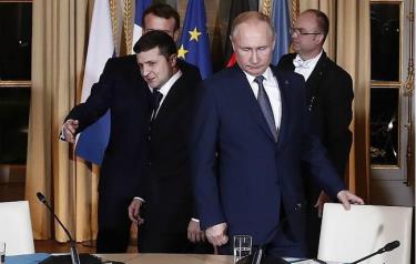Đêm trước lệnh ngừng bắn, Tổng thống Nga, Ukraine điện đàm vấn đề miền Đông Donbas và Thỏa thuận Minks.