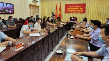 Đồng chí Vũ Thị Hiền Hạnh - Phó chủ tịch UBND tỉnh, Phó Trưởng ban Thường trực Ban Chỉ đạo phòng, chống dịch Covid-19 tỉnh và các sở, ngành thành viên dự Lễ phát động trực tuyến triển khai Chiến dịch tiêm chủng vắc xin phòng Covid-19 toàn quốc sáng nay-10/7.