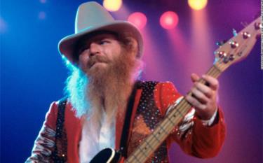 Ca sĩ kiêm nhạc sĩ người Mỹ Dusty Hill qua đời