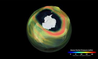 Lỗ thủng ozone tại Nam Cực