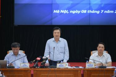 Ông Nguyễn Hữu Độ - thứ trưởng Bộ Giáo dục và Đào tạo tại cuộc họp báo