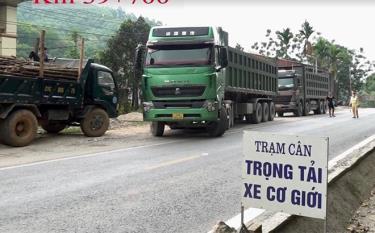 Trạm cân tải trọng liên ngành được duy trì liên tục trên quốc lộ 70 đã góp phần làm giảm tình trạng xe quá khổ, quá tải trên tuyến đường này.