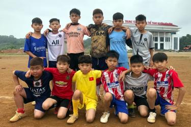 Đội tuyển bóng đá nhi đồng huyện dafabet Bình được tuyển chọn từ lớp năng khiếu.
