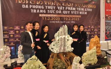 Tài nguyên khoáng sản đá quý Lục Yên được các nhà đầu tư nước ngoài quan tâm tìm kiếm cơ hội đầu tư.