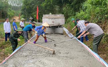 Làm đường giao thông nông thôn tại xã Vĩnh Kiên, huyện Yên Bình