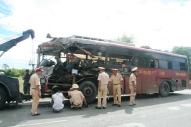 Hiện trường vụ tai nạn thương tâm.