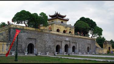 Cổng chính Hoàng thành Thăng Long.