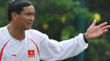 HLV U19 quốc gia Mai Đức Chung.