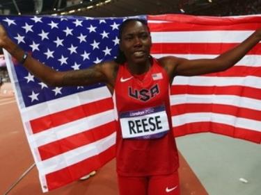 Tại nội dung nhảy xa nữ, Brittney Reese đạt thành tích 7,12m.