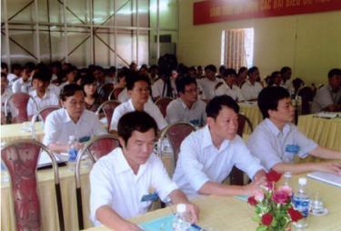 Các đại biểu tham dự đại hội.