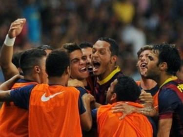 Các cầu thủ Barcelona ăn mừng chiến thắng