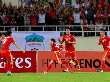 Việt Nam tiếp tục rơi tự do trên BXH FIFA