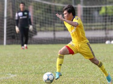 Công Vinh chơi tốt trong tháng 7 nhưng Samson còn chơi hay hơn.