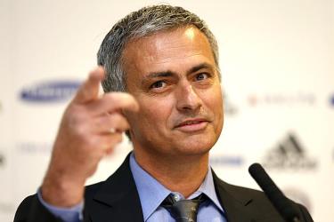 Mourinho trở lại Stamford Bridge và lời hứa về thứ bóng đá 