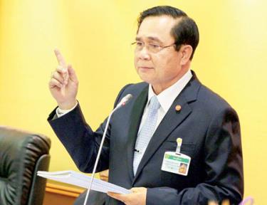 Thủ tướng tạm quyền Prayuth Chan-ocha phát biểu trước Hội đồng lập pháp quốc gia Thái Lan.