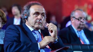 Platini gặp khó khăn trong cuộc đua đến chức Chủ tịch FIFA.