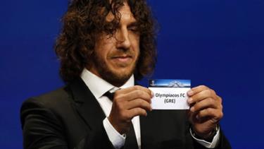 Cựu cầu thủ barcelona C.Puyol tại Lễ bốc thăm
