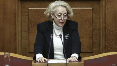 Bà Thanou.