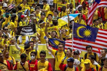 Dân Malaysia tham gia cuộc tuần hành ở thủ đô Kuala Lumpur, yêu cầu Thủ tướng Najib Razak phải từ chức.