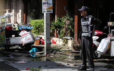 Cảnh sát phong tỏa hiện trường vụ đánh bom tại Pattani.