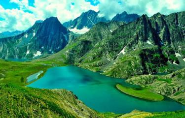 Vùng Kashmir. Ảnh: travelledpaths.com.
