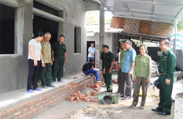 Ngôi nhà mới đang hoàn thiện của hội viên cựu chiến binh Trần Văn Thành - thôn Hợp Thành, xã Tuy Lộc, thành phố Yên Bái.