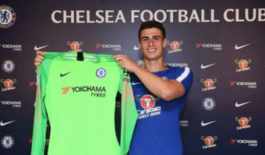 Kepa ký hợp đồng 7 năm với đội chủ sân Stamford Bridge.