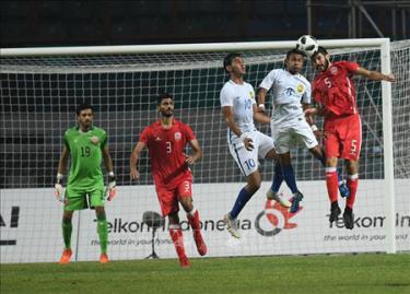 Bahrain đã có chiến thắng quan trọng 3-2 trước Malaysia để gặp Olympic Việt Nam ở vòng 1/8