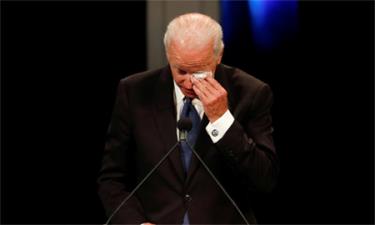 Cựu Phó tổng thống Biden đọc điếu văn trong lễ truy điệu cố Thượng nghị sĩ McCain ngày 30/8.