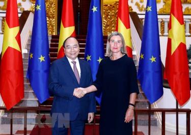 Thủ tướng Nguyễn Xuân Phúc tiếp bà Federica Mogherini - Phó Chủ tịch Ủy ban châu Âu, chiều 5/8