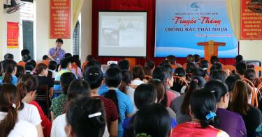 Hội LHPN tỉnh là đơn vị đi đầu trong truyền thông chống rác thải nhựa, bảo vệ môi trường.