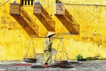 “Hồn của phố cổ” của Việt Văn, chung kết Urban Photo Awards (Italia).