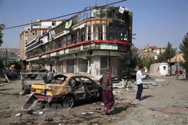 Hiện trường một vụ đánh bom xe ở Kabul, Afghanistan.