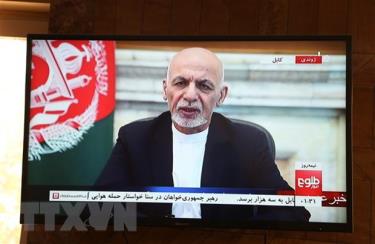 Tổng thống Afghanistan Ashraf Ghani phát biểu trên truyền hình tại Kabul, ngày 14/8/2021.