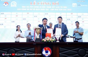 Hình ảnh lễ công bố Giải bóng đá nữ Vô địch Quốc gia 2022.