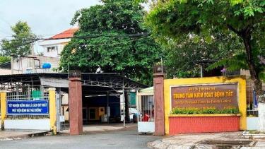 Kỷ luật cán bộ tại Trung tâm Kiểm soát bệnh tật tỉnh Bến Tre vi phạm trong mua sắm thiết bị y tế.